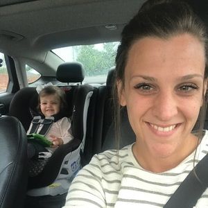 Meet your Posher, Elizabeth